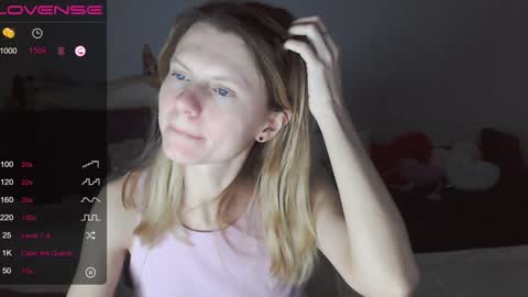 Snapshot of shy_moony chatting on December 11, 2024, 1:15 am just Alex online show from December 11, 2024, 1:15 am