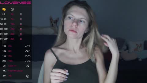 Snapshot of shy_moony chatting on December 15, 2024, 9:53 pm just Alex online show from December 15, 2024, 9:53 pm