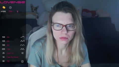 Snapshot of shy_moony chatting on February 3, 2025, 1:09 am just Alex online show from February 3, 2025, 1:09 am