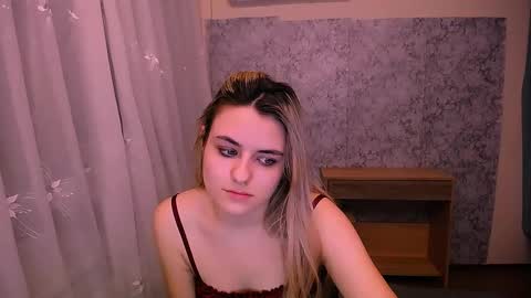 shy_sabrina_ online show from February 25, 2025, 4:14 am