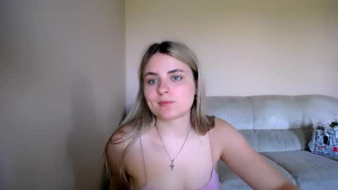 shy_sabrina_ online show from May 22, 2026, 11:16 am