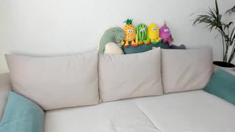 Anna online show from February 26, 2025, 7:09 am