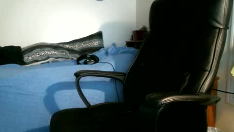 shyboyhugecum2020 online show from June 9, 2026, 2:56 am