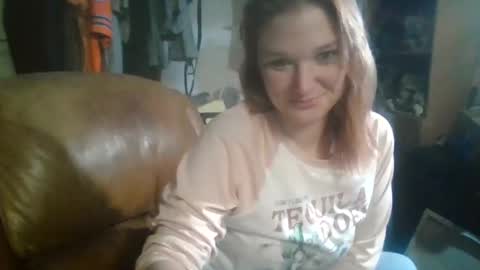 shyesiren online show from November 18, 2025, 7:46 am