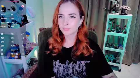 Snapshot of shyfoxxxy chatting on April 26, 2026, 9:18 am Effie online show from April 26, 2026, 9:18 am