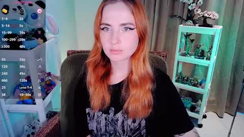 Snapshot of shyfoxxxy chatting on May 26, 2026, 6:31 am Effie online show from May 26, 2026, 6:31 am