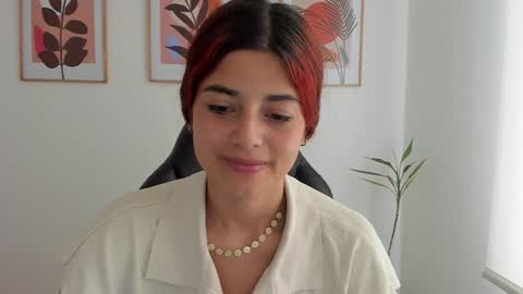 Snapshot of shylittlebunny chatting on December 30, 2024, 1:36 pm shylittlebunny online show from December 30, 2024, 1:36 pm