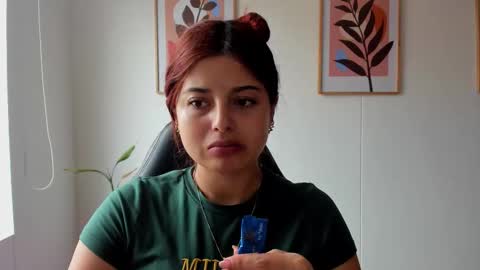 Snapshot of shylittlebunny chatting on September 23, 2025, 6:33 pm shylittlebunny online show from September 23, 2025, 6:33 pm