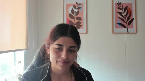 shylittlebunny online show from April 16, 2026, 3:02 pm