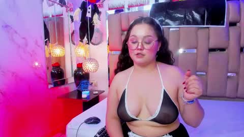 Shyly online show from October 23, 2025, 5:18 am