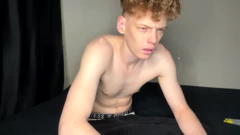 Snapshot of shyredstar chatting on December 27, 2024, 6:24 am Tom and Betty online show from December 27, 2024, 6:24 am