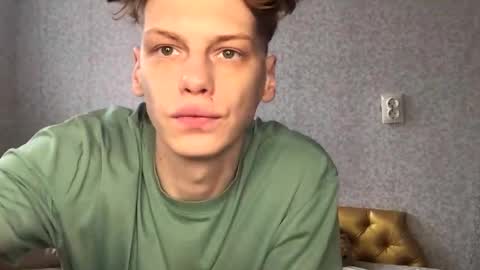 Snapshot of shyredstar chatting on February 27, 2025, 6:29 am Tom and Betty online show from February 27, 2025, 6:29 am