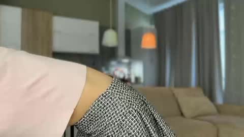 Aurora online show from October 27, 2025, 6:06 am