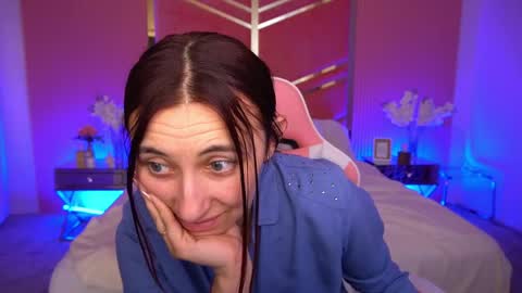 shyy_jany online show from May 5, 2026, 1:08 pm