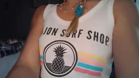 shypetitebaby online show from November 30, 2025, 4:11 pm