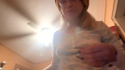 shyykiitty online show from January 26, 2025, 5:45 am