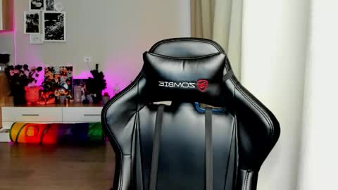 SIA online show from October 22, 2025, 2:12 am