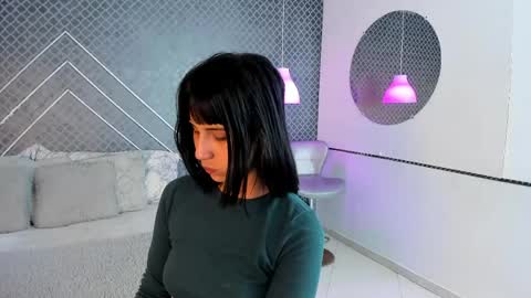 Sia online show from May 3, 2026, 7:42 pm