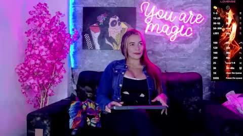 Snapshot of siamarlin chatting on October 15, 2025, 8:53 pm siamarlin online show from October 15, 2025, 8:53 pm