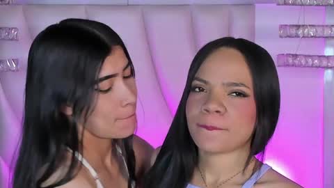 Siara and Zoe tattoo online show from May 26, 2026, 11:34 pm