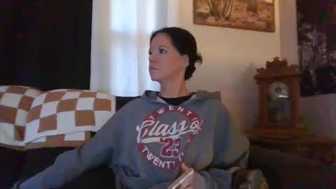 Snapshot of sidneyraee chatting on January 11, 2026, 5:40 pm Mrs. St. Patrickk online show from January 11, 2026, 5:40 pm