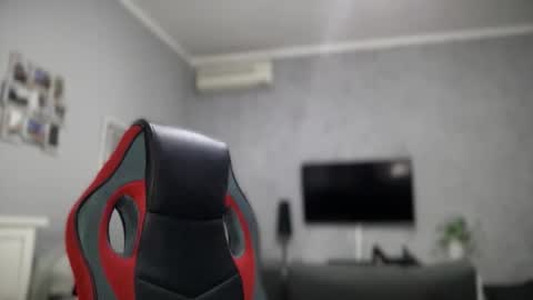 sidvicious23cm online show from October 22, 2025, 5:24 pm