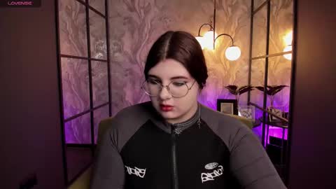 Snapshot of siena_aa chatting on February 10, 2026, 8:46 pm Siena online show from February 10, 2026, 8:46 pm