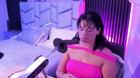 Snapshot of sienarosewood chatting on April 19, 2026, 12:48 pm Siena Rosewood online show from April 19, 2026, 12:48 pm