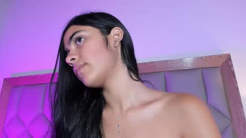 SIENA STONE online show from March 5, 2025, 12:27 am