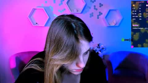 Snapshot of sienna_blaze_ chatting on December 2, 2025, 8:48 pm Si online show from December 2, 2025, 8:48 pm