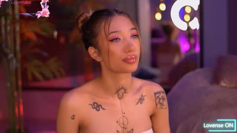 Snapshot of siennajayden chatting on October 28, 2025, 6:43 pm Sienna online show from October 28, 2025, 6:43 pm