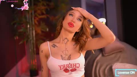 Snapshot of siennajayden chatting on November 4, 2025, 6:40 pm Sienna online show from November 4, 2025, 6:40 pm