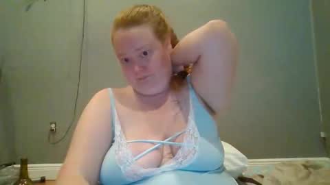 Snapshot of sierra_bby chatting on April 13, 2026, 11:32 pm sierra_bby online show from April 13, 2026, 11:32 pm