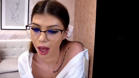 Snapshot of sierra_halle chatting on December 15, 2024, 6:59 pm SIERRA online show from December 15, 2024, 6:59 pm