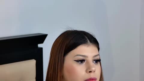 Snapshot of sierra_halle chatting on March 11, 2025, 2:21 am SIERRA online show from March 11, 2025, 2:21 am