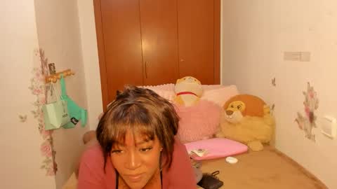 sierra_violet online show from May 8, 2026, 8:25 pm