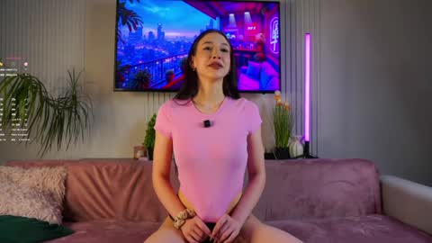 Eva  online show from April 10, 2026, 11:04 am