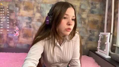 Silena online show from March 13, 2026, 9:49 am