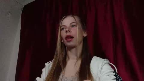 JULIANA online show from March 9, 2026, 8:24 pm