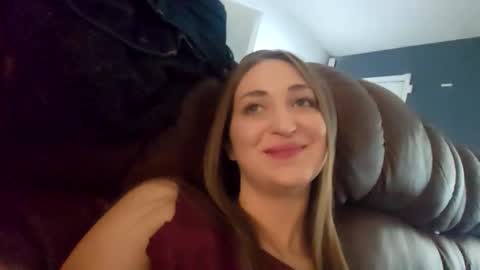 SilentSarah online show from December 15, 2025, 8:57 pm