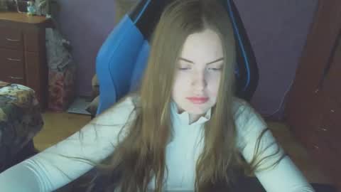 Snapshot of silksinner_ chatting on March 29, 2026, 7:19 am Erica online show from March 29, 2026, 7:19 am