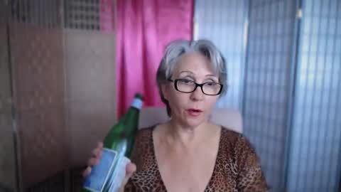 Snapshot of silky_petra2 chatting on October 25, 2025, 9:09 pm petra daniels online show from October 25, 2025, 9:09 pm