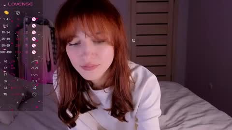 silly___woman online show from April 21, 2026, 8:34 pm