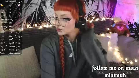 Mia online show from February 16, 2026, 9:33 pm