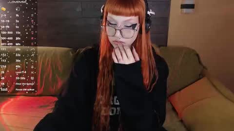 Mia online show from March 15, 2026, 10:49 pm