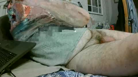 sillyoldman45221063 online show from May 15, 2026, 11:01 pm
