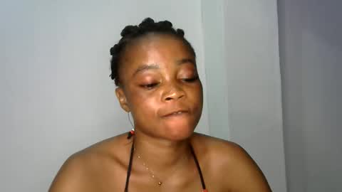 Snapshot of silm_baddie14 chatting on June 10, 2026, 2:12 am slim daddie14 online show from June 10, 2026, 2:12 am