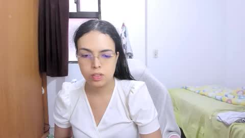 sarasweet online show from October 17, 2025, 8:11 pm