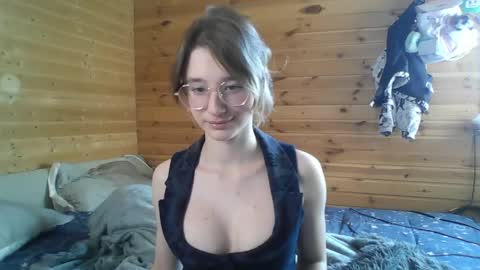 Kate online show from June 5, 2026, 2:01 pm