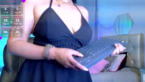 Silvana online show from July 6, 2026, 7:05 pm
